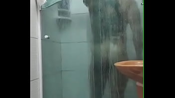 Fui flagrado tomando banho gostam