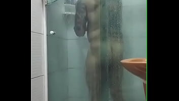 Fui flagrado tomando banho gostam