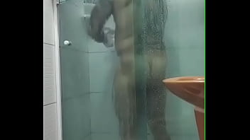 Fui flagrado tomando banho gostam