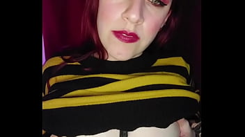 Tu hermanastra se calienta con tus nudes y va por vos con el plug con el culo roleplay argentina p1