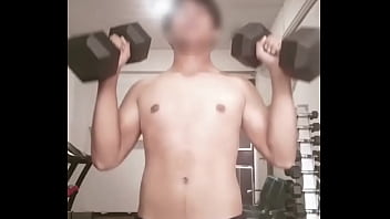 แนะนํายิมแถวคลองสามหน่อย ต้องการเครื่องเล่