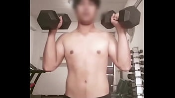 แนะนํายิมแถวคลองสามหน่อย ต้องการเครื่องเล่