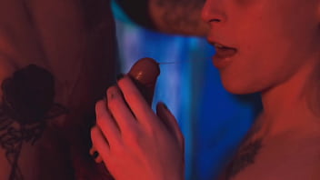 Perfect footjob with tiny acidalia & mad maxxx