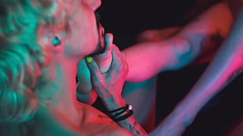 Perfect footjob with tiny acidalia & mad maxxx