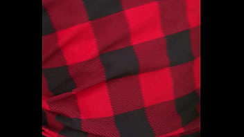 Novinha com tesao topo entrar no terreno e foder meio do mato