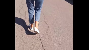 Leto 23 сочная девушка с классной упругой попой