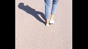 Leto 23 сочная девушка с классной упругой попой