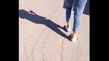 Leto 23 сочная девушка с классной упругой попой