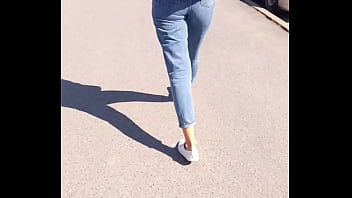 Leto 23 сочная девушка с классной упругой попой