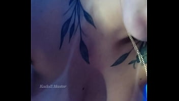 Gozando na boca da minha meia irmã sem ninguém saber