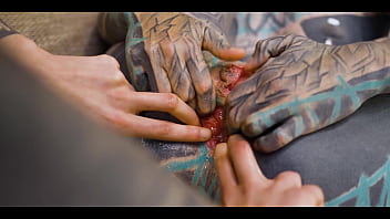 Alt queen gets her ass opened up