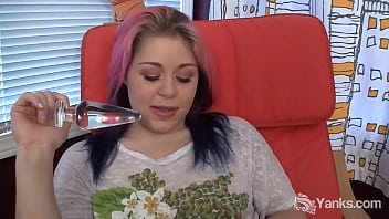 Tattooed pink haired bbw babe from yanks sarah greenmore vibrating her slit to multiple orgasms Tattooed pink haired bbw babe from yanks sarah greenmore vibrating her slit to multiple orgasms