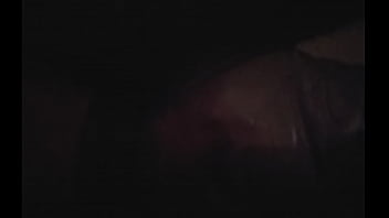 Batendo punheta no garrafão Batendo punheta no garrafão