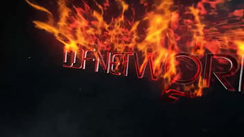 Fresh face fingering newcomer gets cozy with her pink