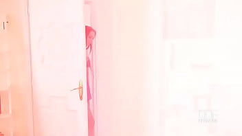 Fresh face fingering newcomer gets cozy with her pink