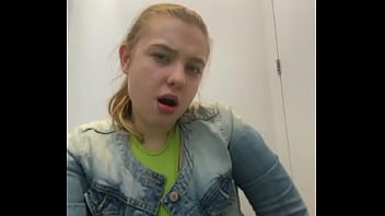 Masturbate in the changing room