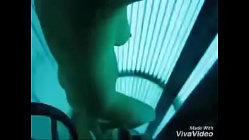 She don't know i spying her and jerk