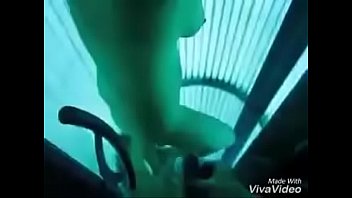 She don't know i spying her and jerk