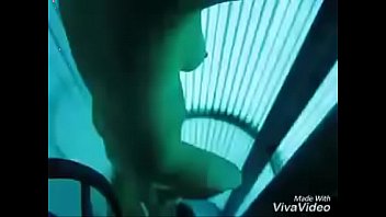 She don't know i spying her and jerk