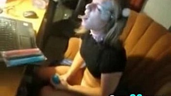 Really slutty blonde toys her cunt and cums on her face camg8