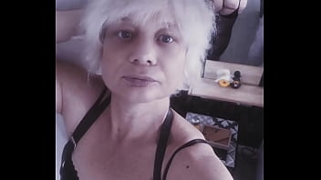 En manque de bite tu me prête la tienne