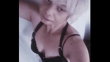 En manque de bite tu me prête la tienne