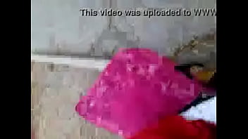 Alumna del 28 de mayo en el parque mamando guayaquil