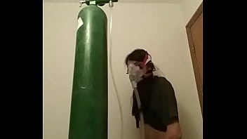 Penis tickeling oxygen mask fun