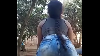 Novinha gostosa no funk