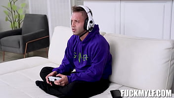 Let your stepmommy show you why pussies are not overrated