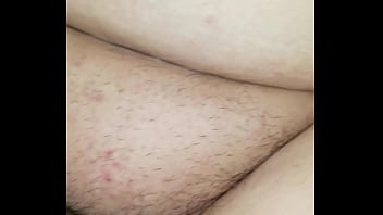 Cumming on my girls phat pussy