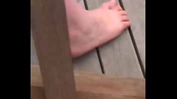 Abcdefghijklmnopqrstuvwxyz very close friend of the familes a woman's feet toes