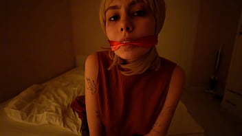 I did a cosplay of ashley graham because resident evil is my neighbor’s favorite game