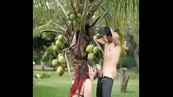 A small but delicious outdoor blowjob