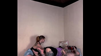 Nos bastidores dando o cuzinho pro boy da amiga