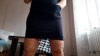 Passionate stepmom fucks herself while alone at home