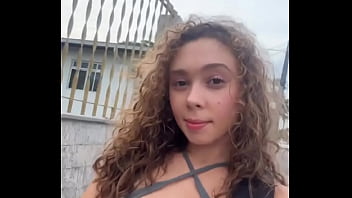 Saí na rua procurando pika alguem sabe onde eu encontro