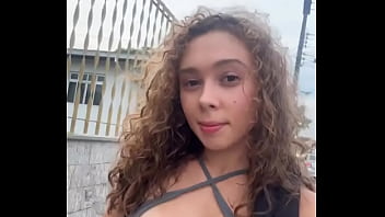 Saí na rua procurando pika alguem sabe onde eu encontro