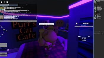 A girl with a huge cock fuck my ass