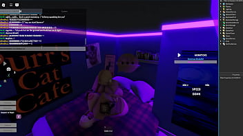 A girl with a huge cock fuck my ass