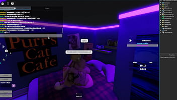 A girl with a huge cock fuck my ass