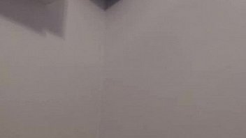 Cute teens plays with wet pussy on cam