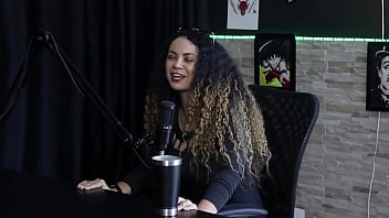 Morena safada faz stripper após falar das exigências de se fazer uma live e participou de uma suruba sem consentimento charlottye watch sheer red