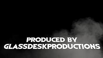 Le dolió su pequeño y apretado culo al ser follada allí por primera vez pero lo tomó por mi semen