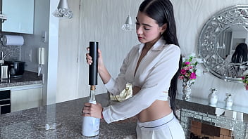 Hot in viper juicy's hot hole