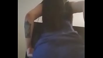 Ninfeta muito linda quase mostra tudo