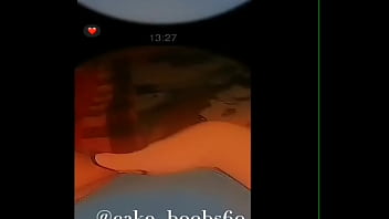 Me los meto pensando en vergas