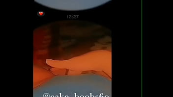 Me los meto pensando en vergas