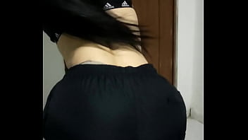 Estefa linda colombiana es convencida de acompañar a su amigo del gimnasio a su casa sin saber lo que podia pasar increible puta Estefa linda colombiana es convencida de acompañar a su amigo del gimnasio a su casa sin saber lo que podia pasar increible puta