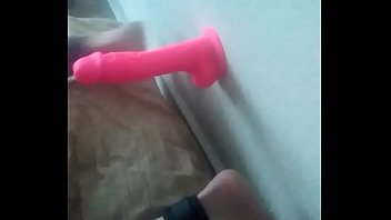 She loves to fuck her dildo